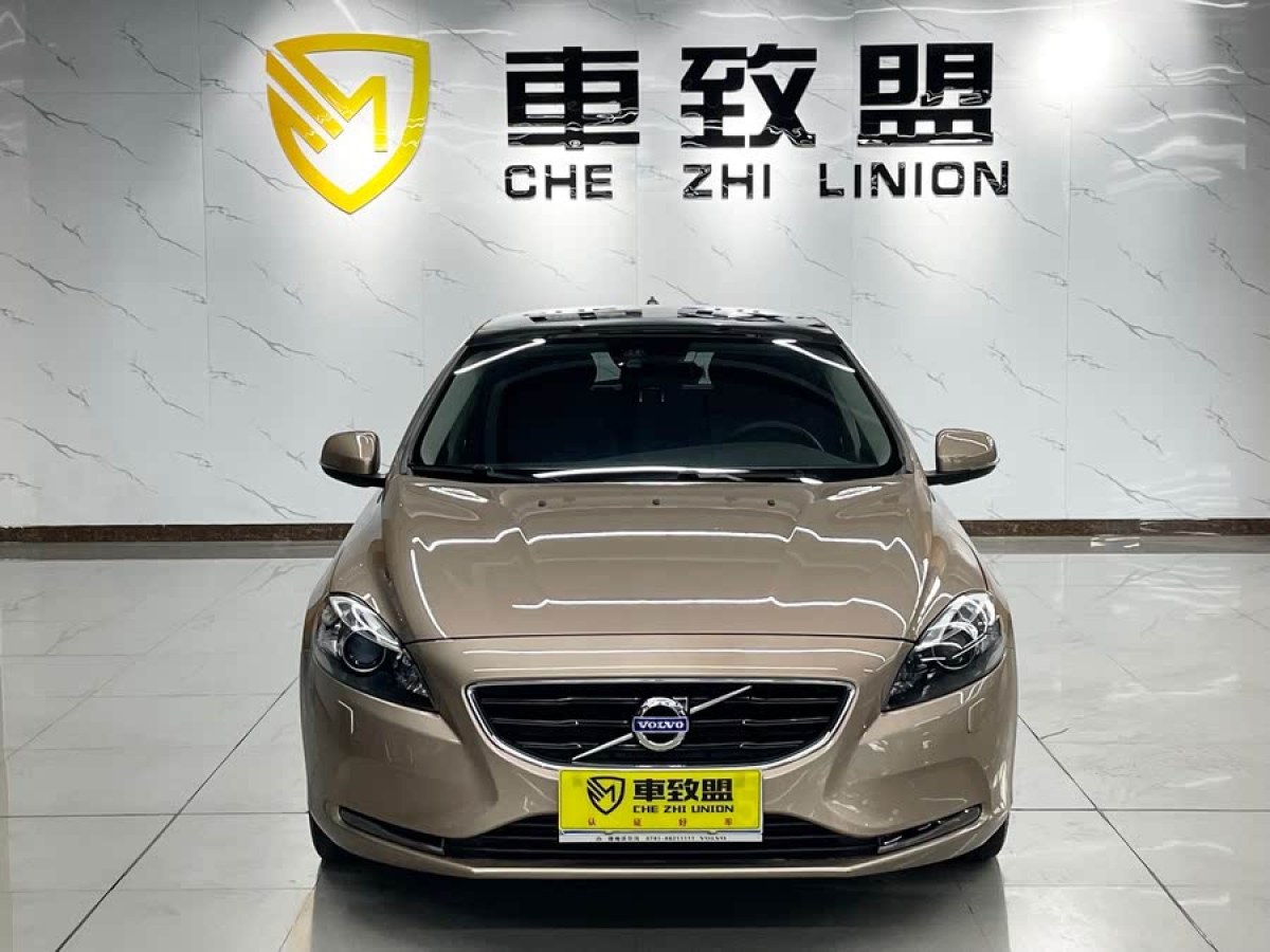 沃爾沃 V40  2016款 T3 智逸版圖片
