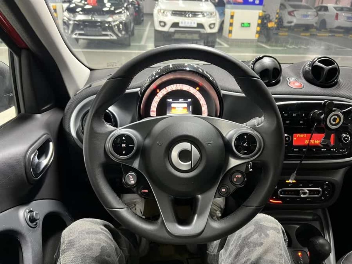smart forfour  2016款 1.0L 52千瓦激情版圖片