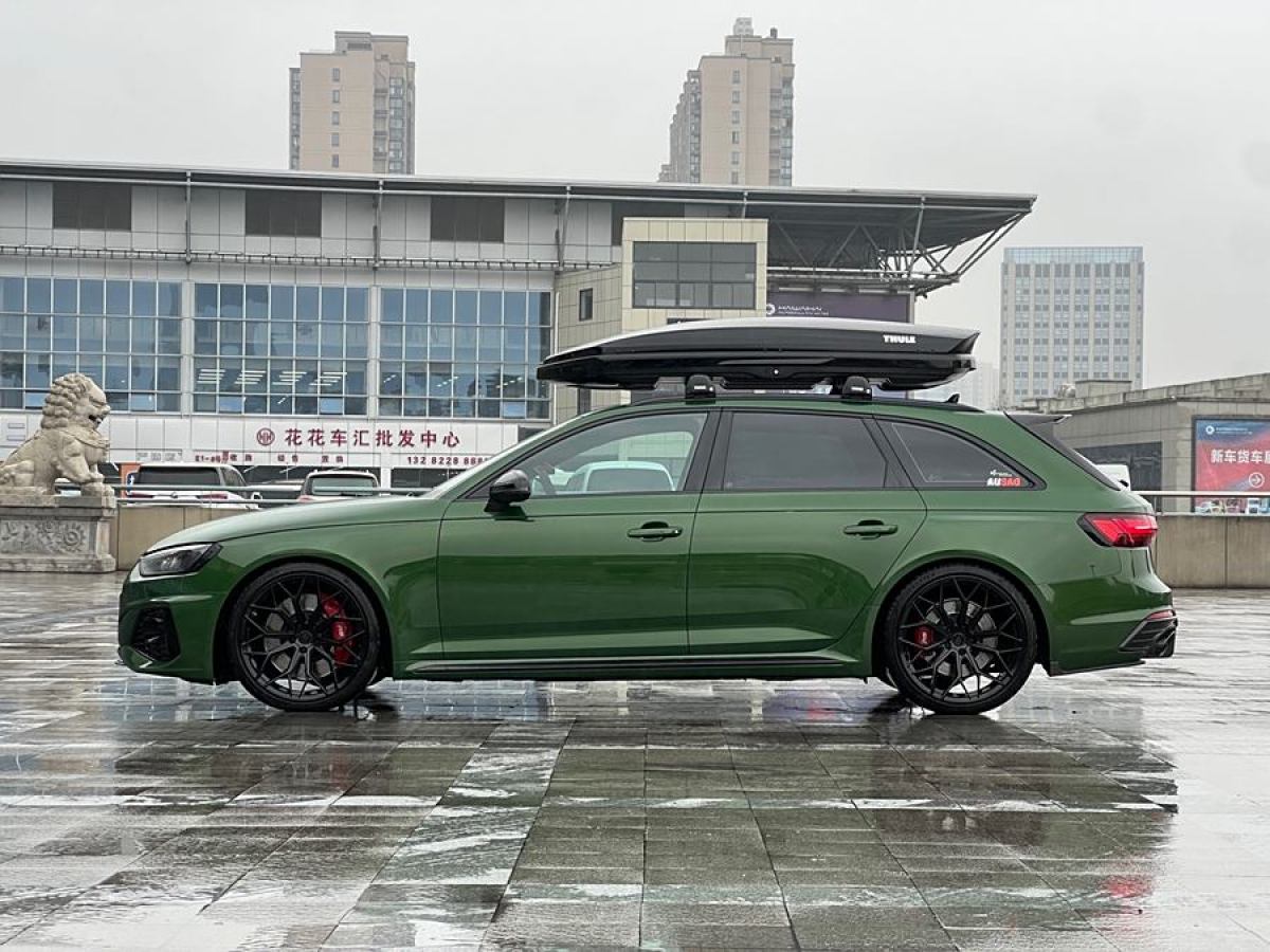 2021年9月奧迪 奧迪RS 4  2023款 RS4 Avant 暗金版