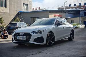 奥迪A4L 奥迪 45 TFSI quattro 臻选动感型