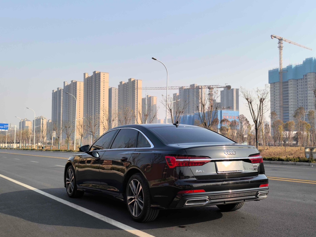 奧迪 奧迪A6L  2022款 40 TFSI 豪華動感型圖片