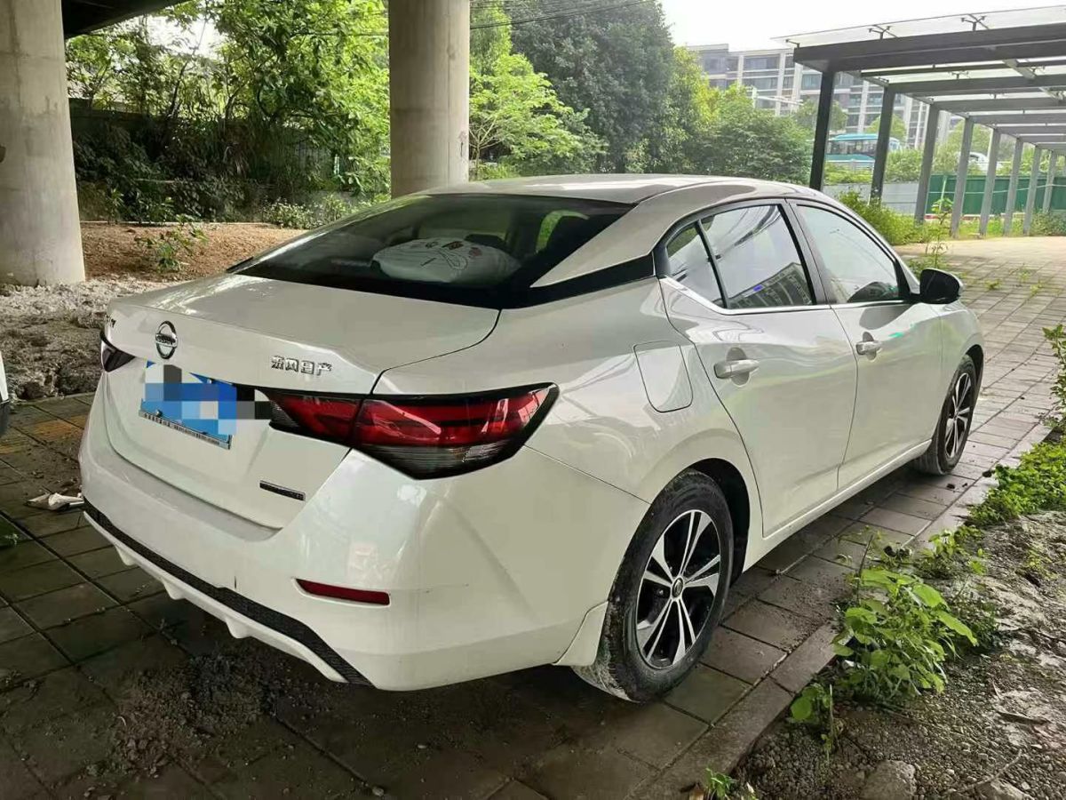日產(chǎn) 軒逸  2021款 1.6L XL CVT暗夜版圖片