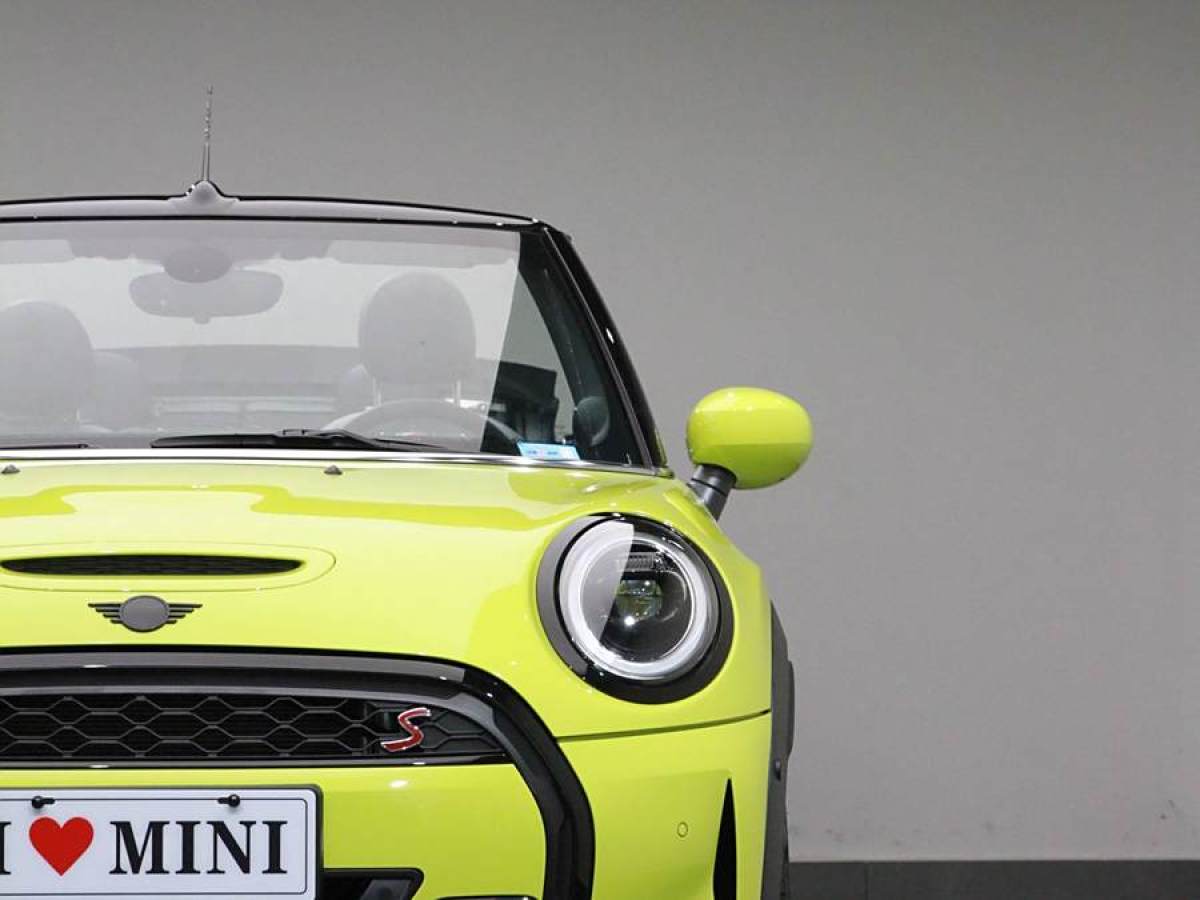 MINI MINI  2023款 改款 2.0T COOPER S CABRIO 藝術(shù)家圖片