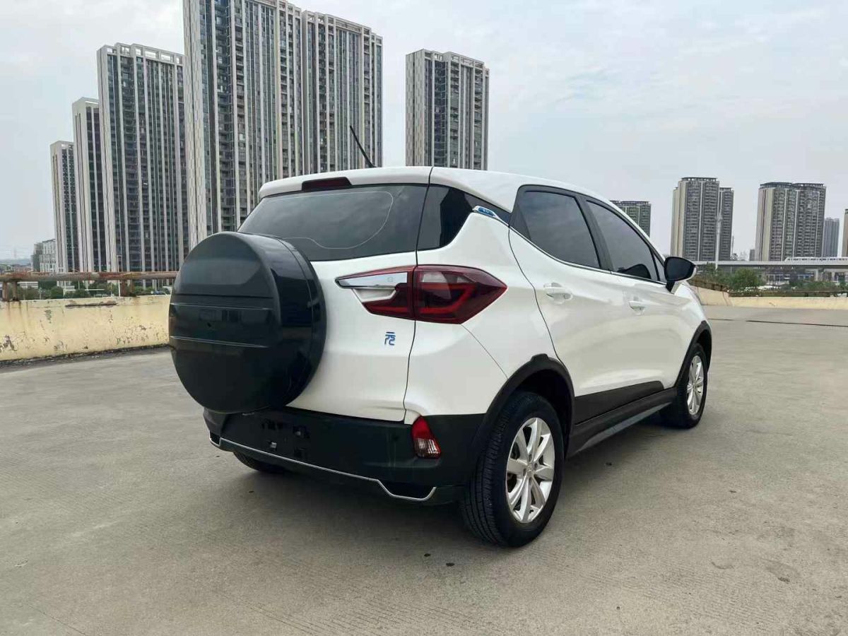 比亞迪 元新能源  2018款 EV360 智聯(lián)創(chuàng)酷型圖片