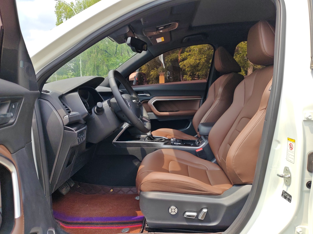 哈弗 H6 Coupe  2018款 紅標(biāo) 1.5T 自動(dòng)兩驅(qū)超豪型圖片