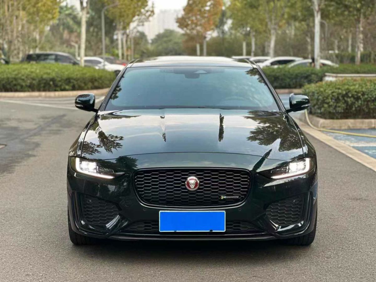 2022年6月捷豹 XE 