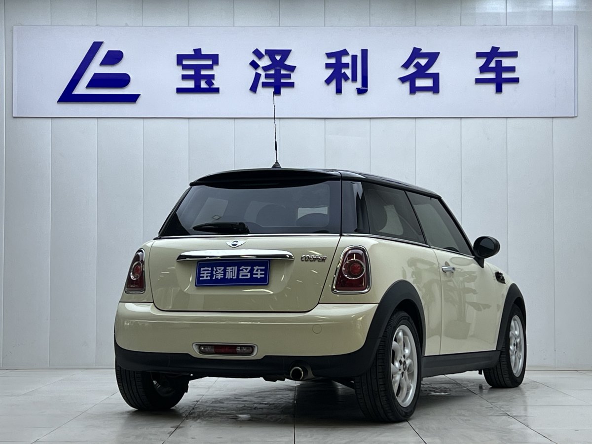 MINI COUNTRYMAN  2011款 1.6L COOPER Fun圖片