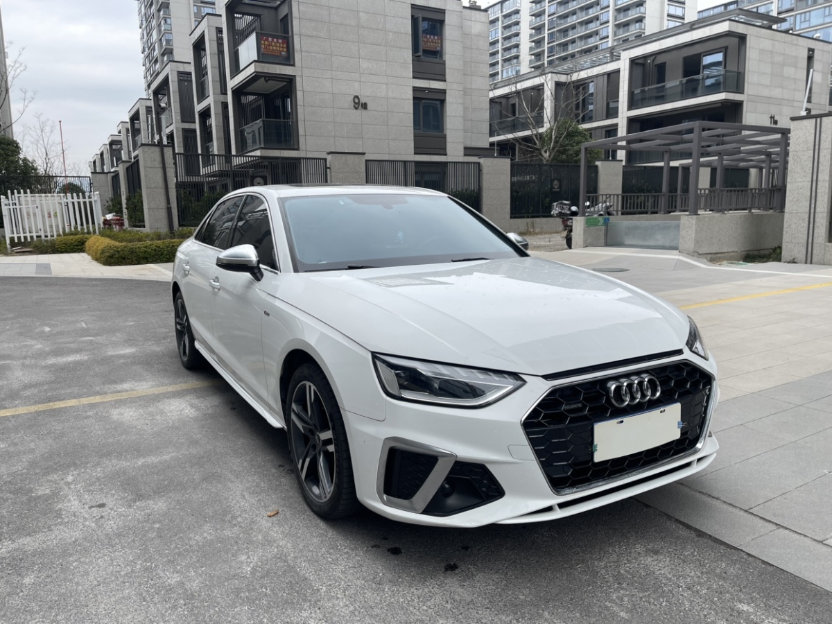 奧迪 奧迪A4L  2023款 40 TFSI 時(shí)尚動(dòng)感型圖片