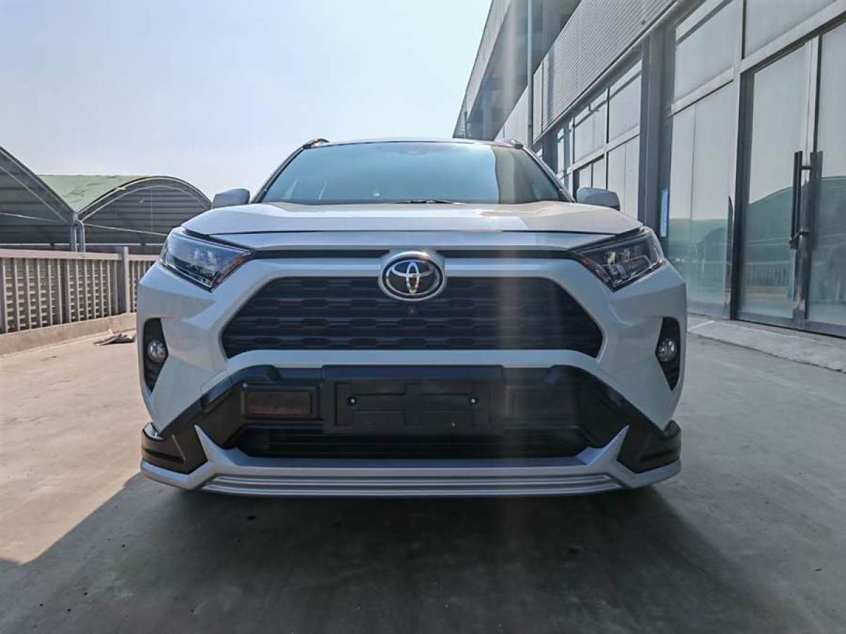 豐田 RAV4榮放  2020款 2.0L CVT四驅(qū)風(fēng)尚版圖片