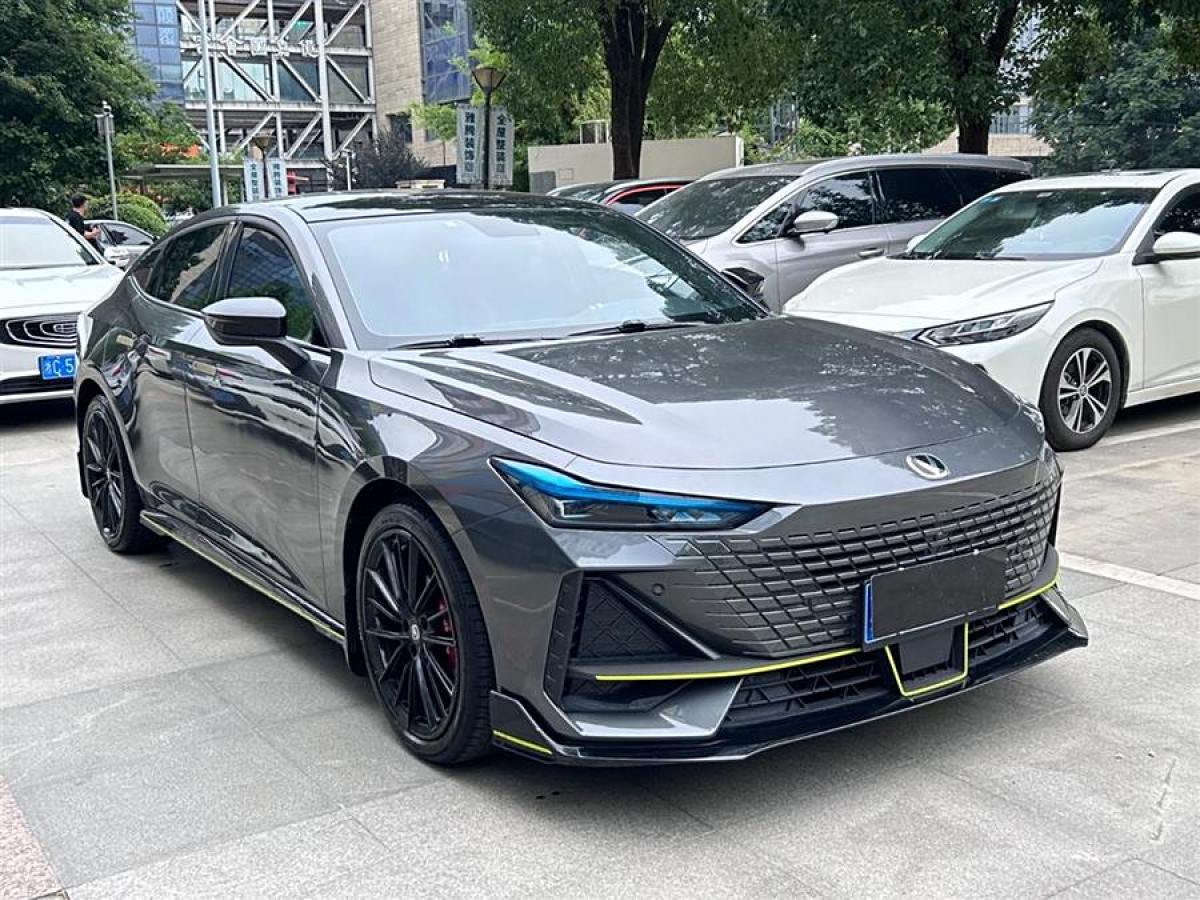 長安 長安UNI-V  2022款 1.5T 智慧領(lǐng)航型圖片