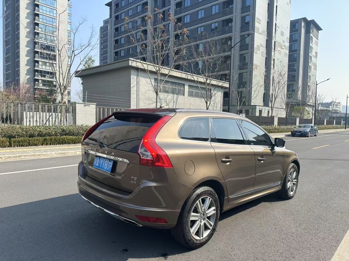 沃爾沃 XC60  2019款 T5 四驅(qū)智遠版圖片