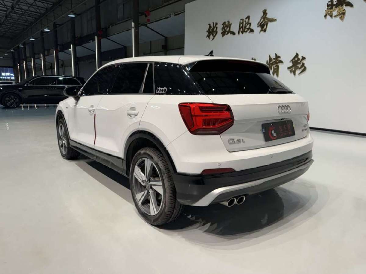 奧迪 奧迪Q2L  2021款 35 TFSI 時尚動感型圖片