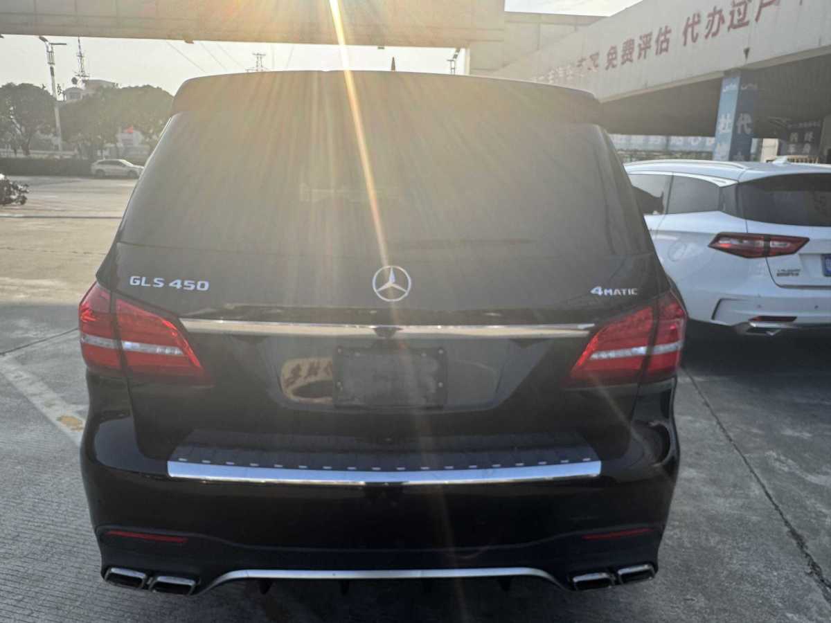 奔馳 奔馳GLS  2022款 改款 GLS 450 4MATIC 豪華型圖片