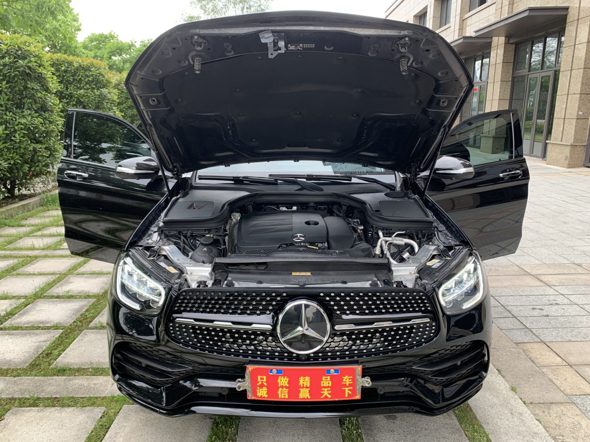 奔馳 奔馳GLC  2021款 GLC 300 4MATIC 轎跑SUV圖片