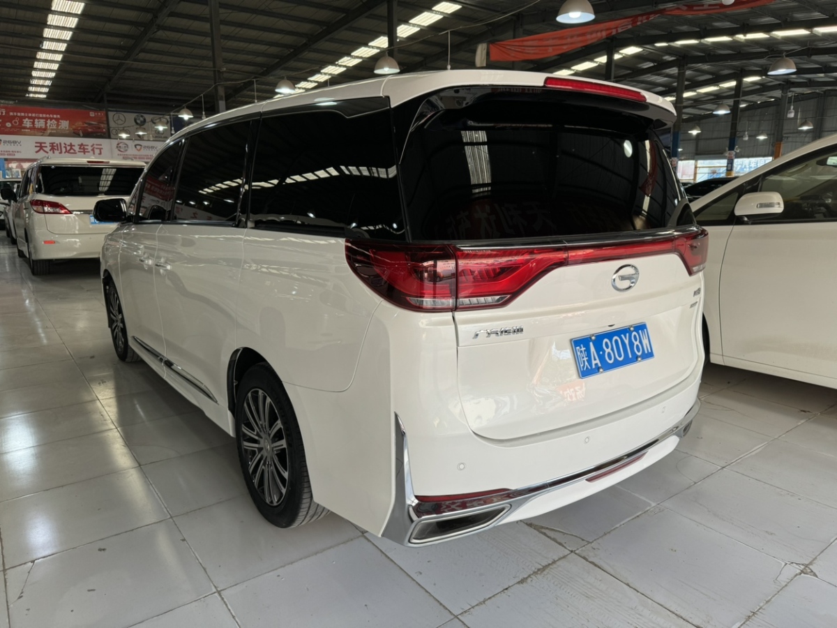 廣汽傳祺 M8  2021款 領(lǐng)秀系列 390T 尊貴版圖片