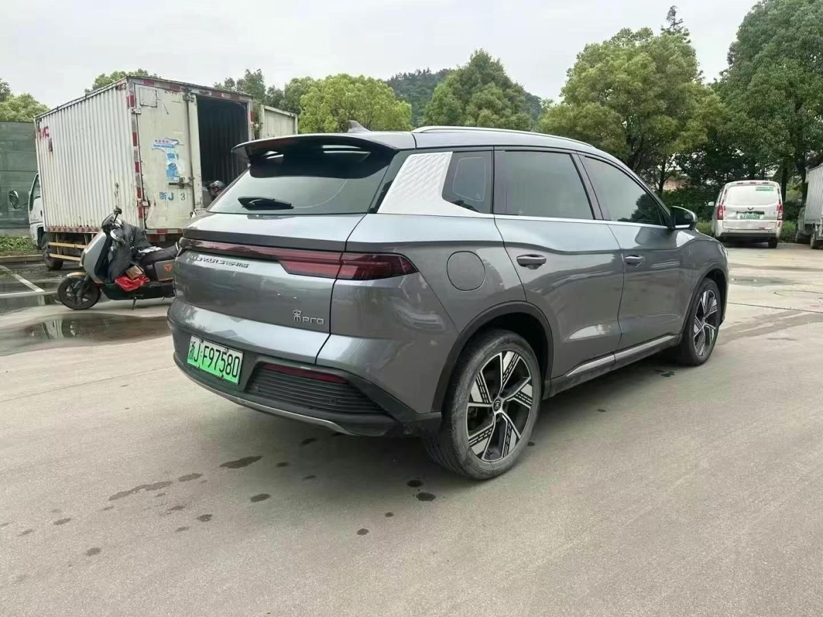 比亞迪 宋PLUS新能源  2023款 冠軍版 520KM 尊貴型圖片