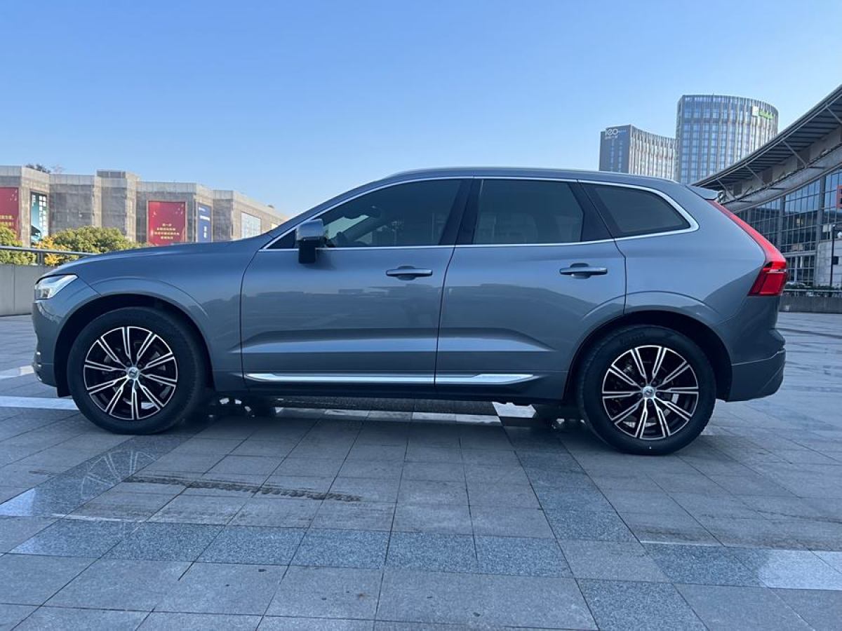 沃爾沃 XC60  2020款 T5 四驅智遠豪華版圖片