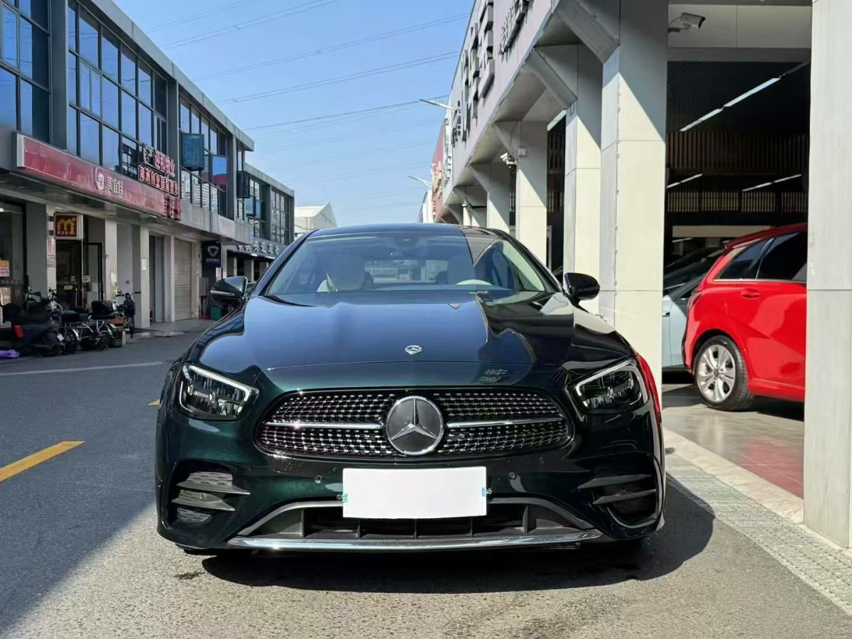 奔馳 奔馳E級  2023款 E 300 轎跑車圖片