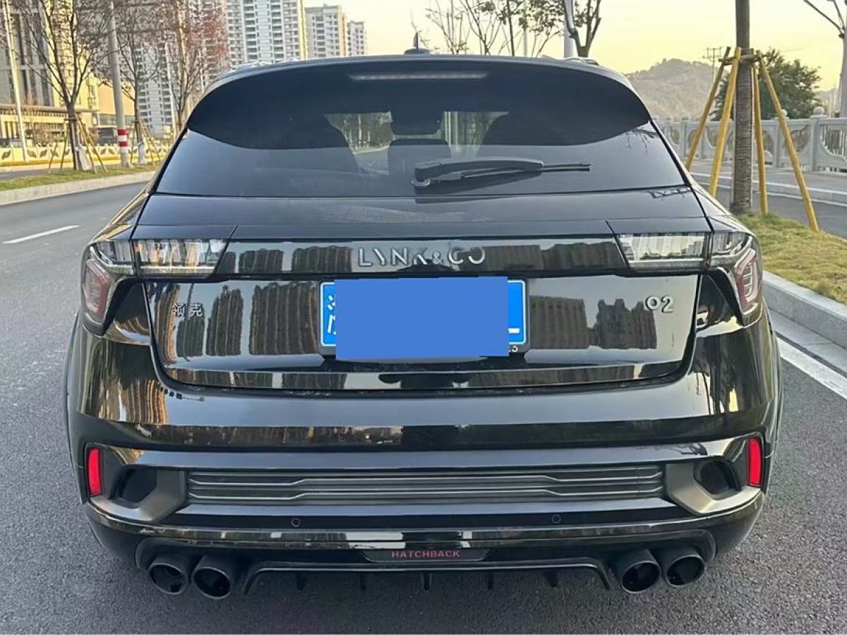 領(lǐng)克 領(lǐng)克02 Hatchback  2021款 2.0TD Halo 駕控套件版圖片