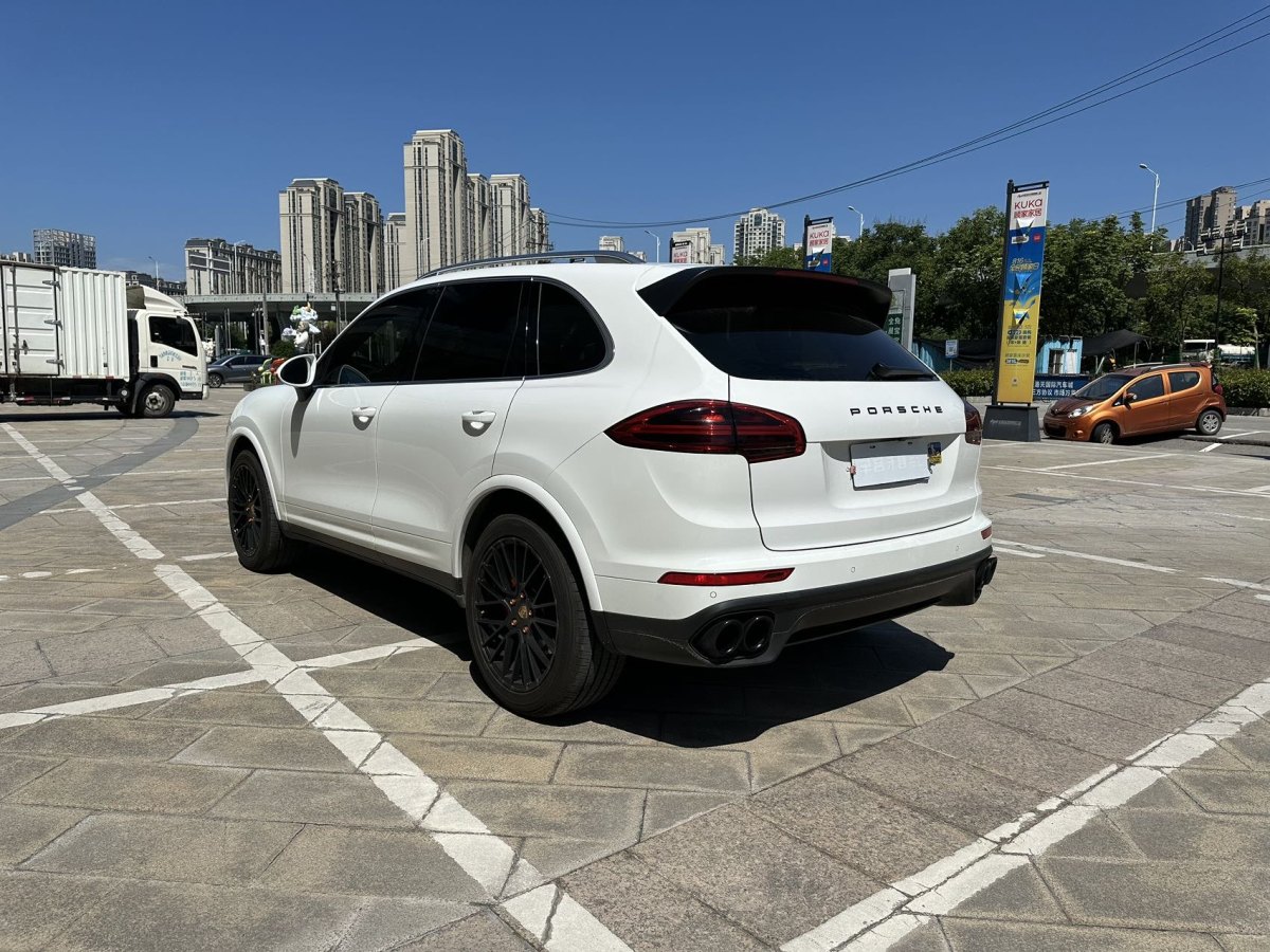 2016年12月保時捷 Cayenne  2016款 Cayenne 3.0T