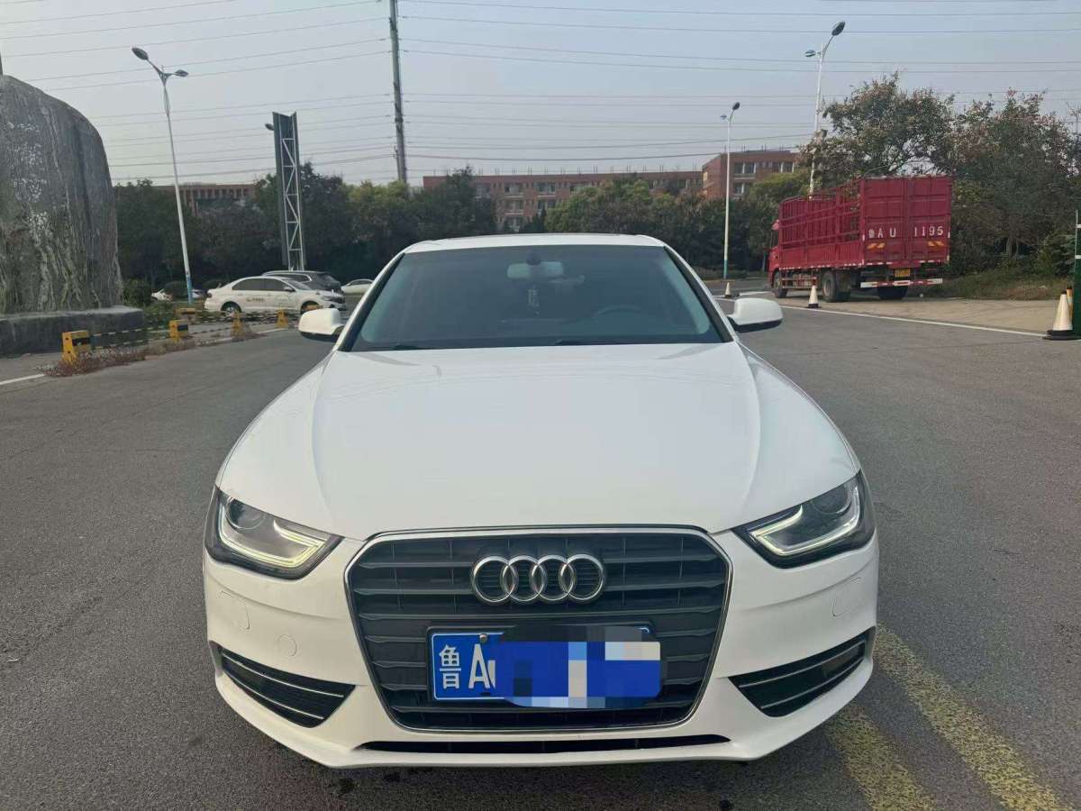 奧迪 奧迪A4L  2016款 30 TFSI 典藏版 自動舒適型圖片