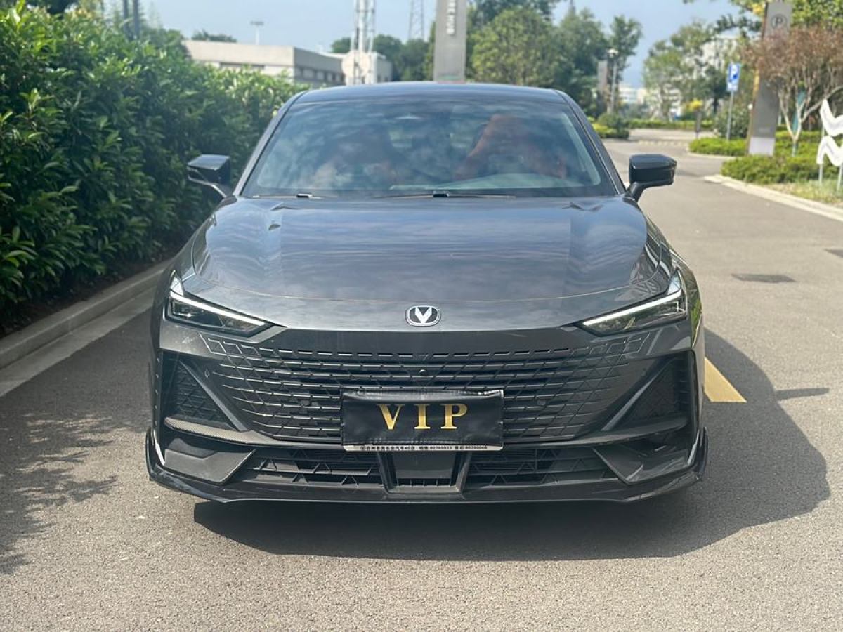 長安 長安UNI-V  2023款 1.5T 運動版圖片