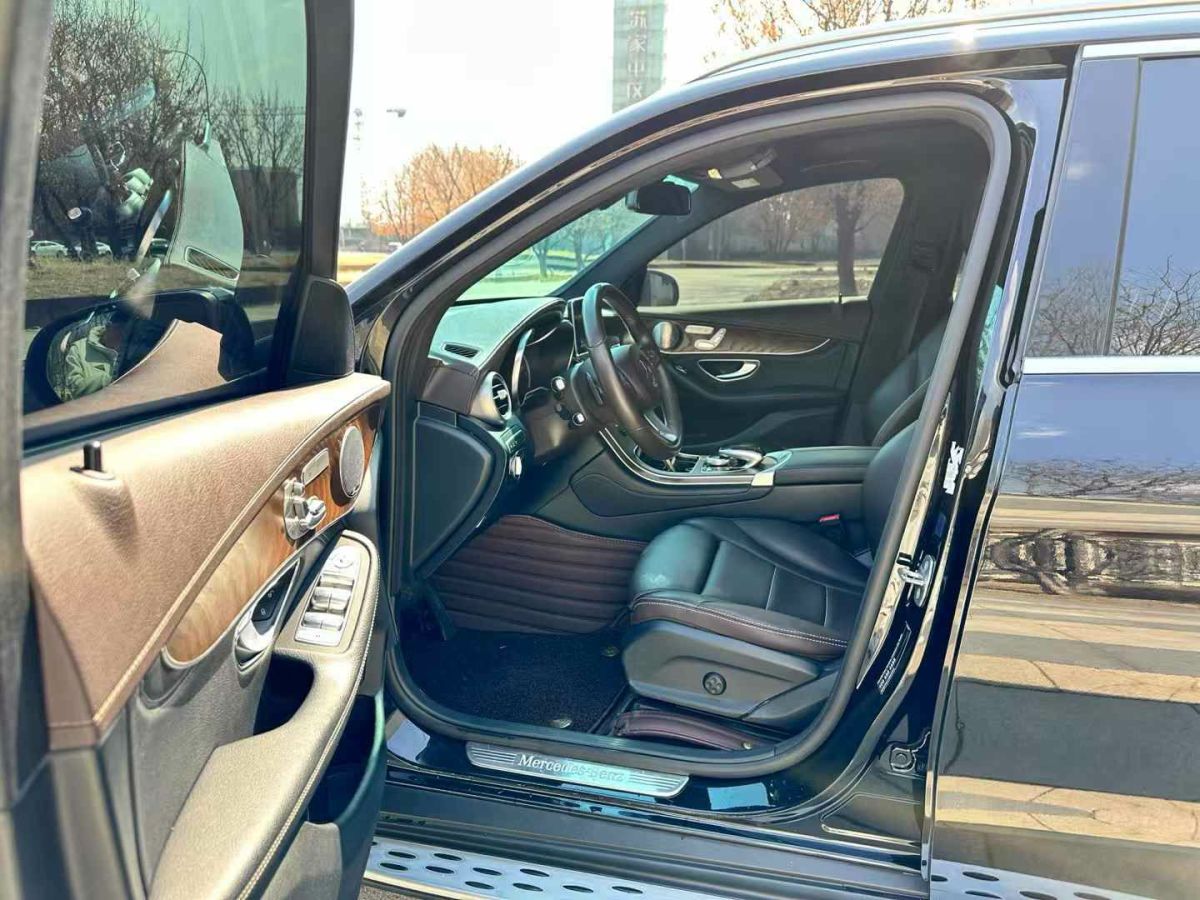 奔馳 奔馳GLC  2019款 GLC 260 4MATIC 豪華型圖片