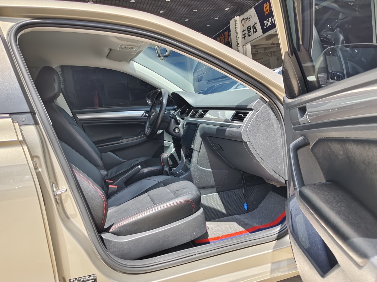 2018年8月大眾 寶來  2018款 1.5L 手動時尚型
