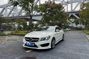 奔驰CLA级 奔驰 CLA 220 4MATIC