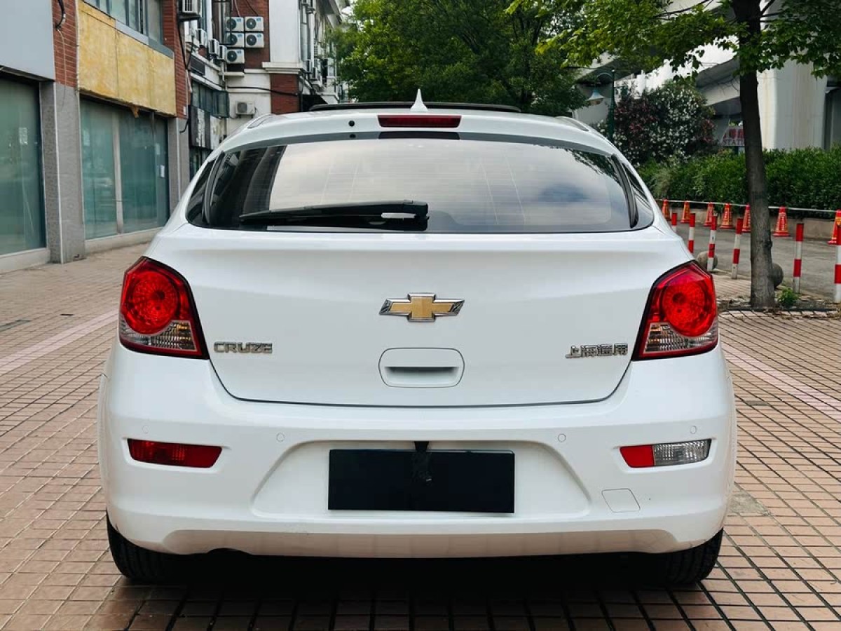 雪佛蘭 科魯茲  2013款 掀背 1.6L 自動(dòng)豪華型圖片