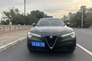 Stelvio 阿尔法·罗密欧 2.0T 200HP 精英版