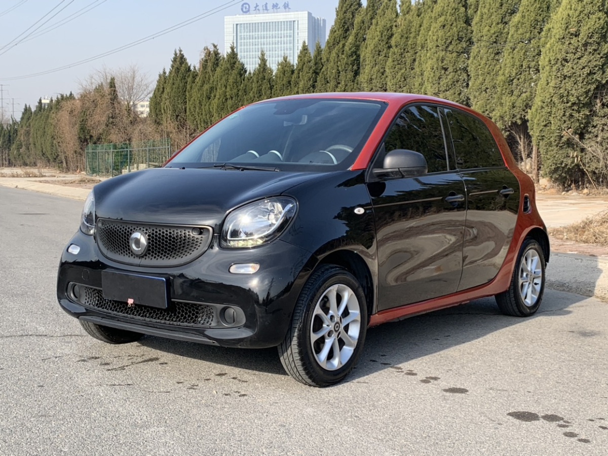 smart forfour  2016款 1.0L 52千瓦靈動版圖片