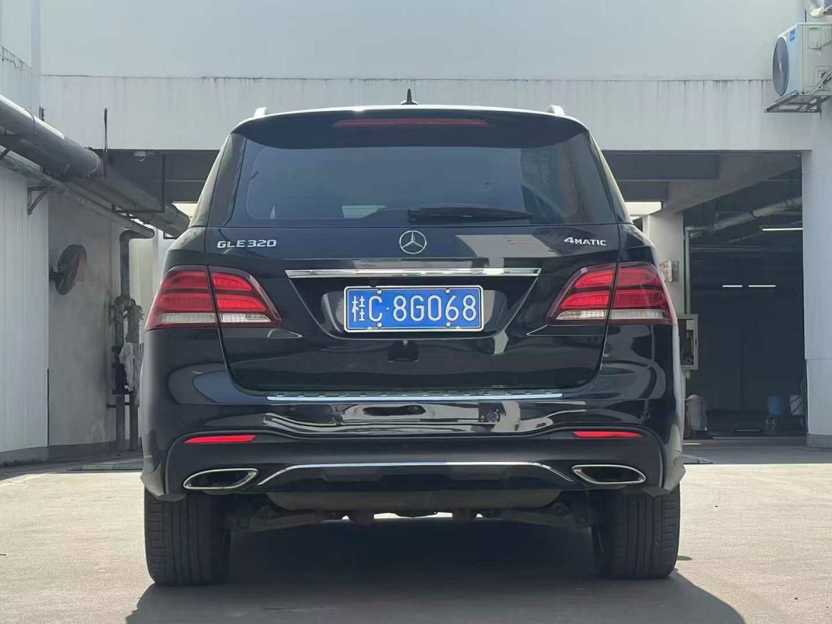 奔馳 奔馳GLC  2016款 GLC 300 4MATIC 豪華型圖片