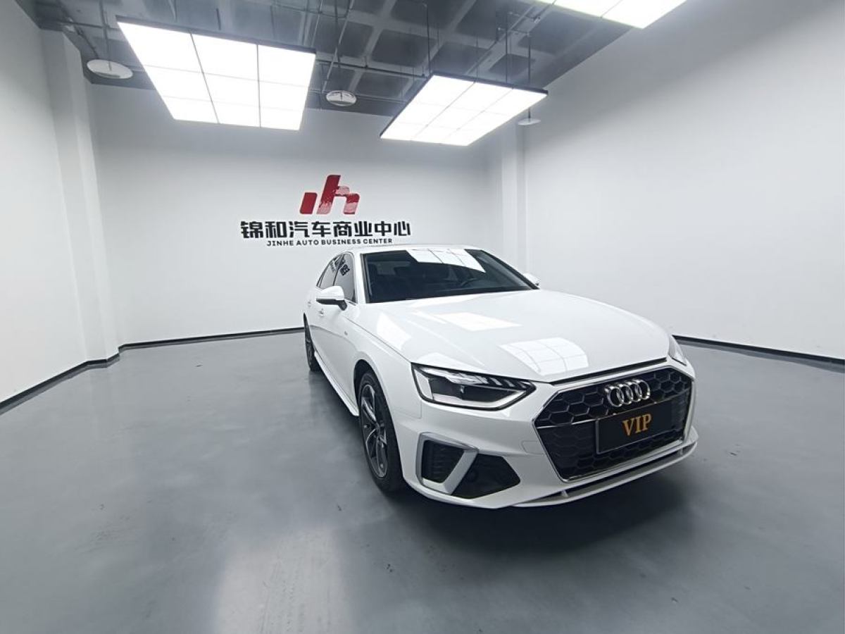 2022年8月奧迪 奧迪A4L  2022款 40 TFSI 時尚動感型