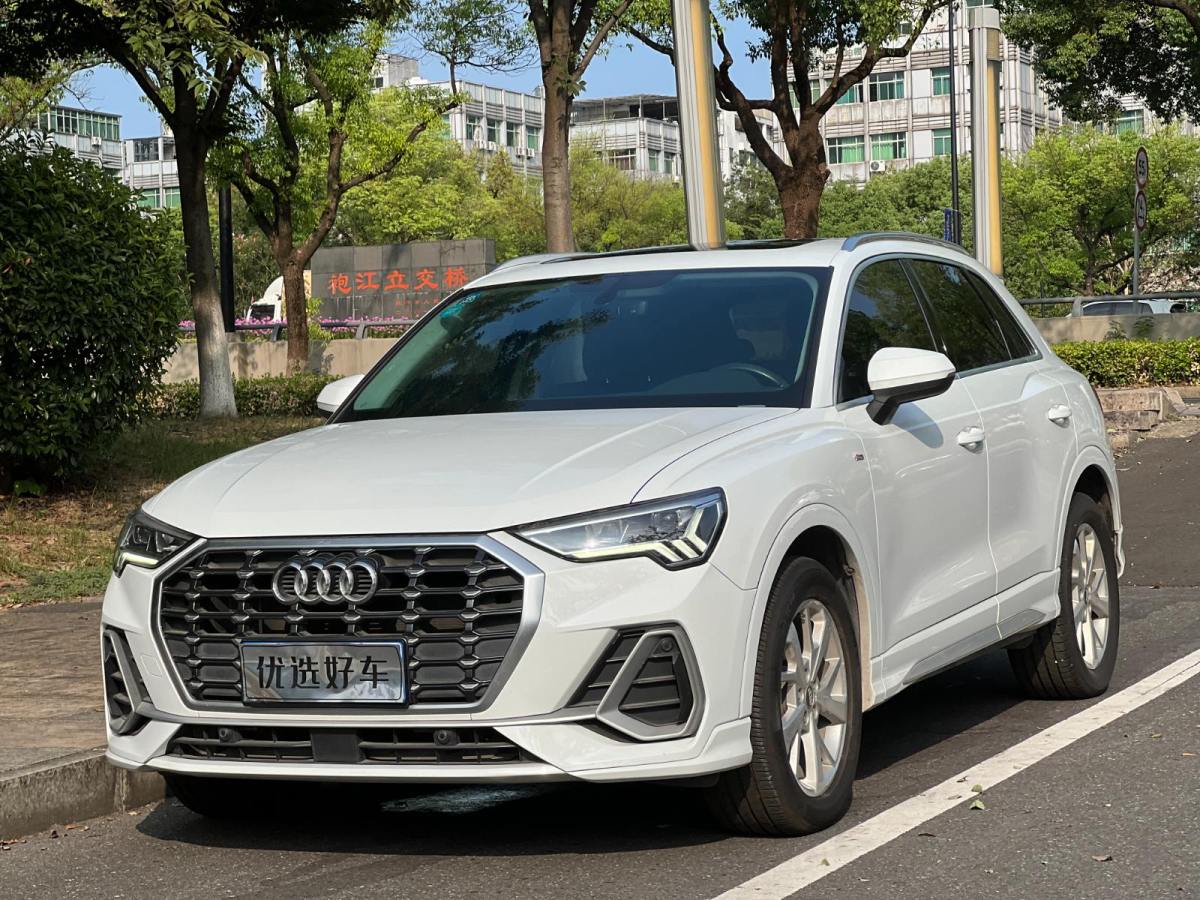 2019年1月奧迪 奧迪Q3  2019款  35 TFSI 進(jìn)取動(dòng)感型