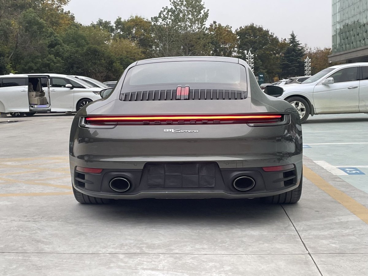 保時(shí)捷 911  2022款 Carrera 3.0T圖片