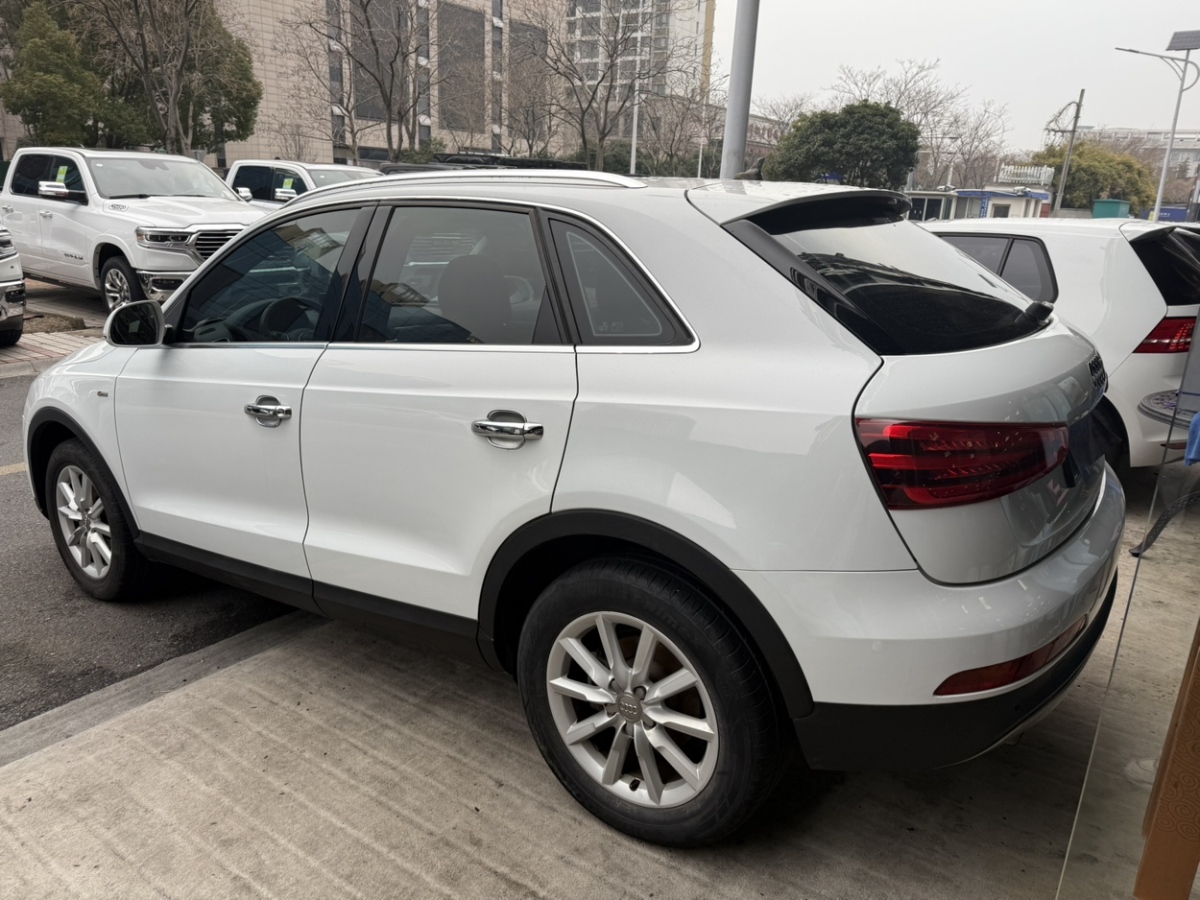 奧迪 奧迪Q3  2013款 35 TFSI 進(jìn)取型圖片