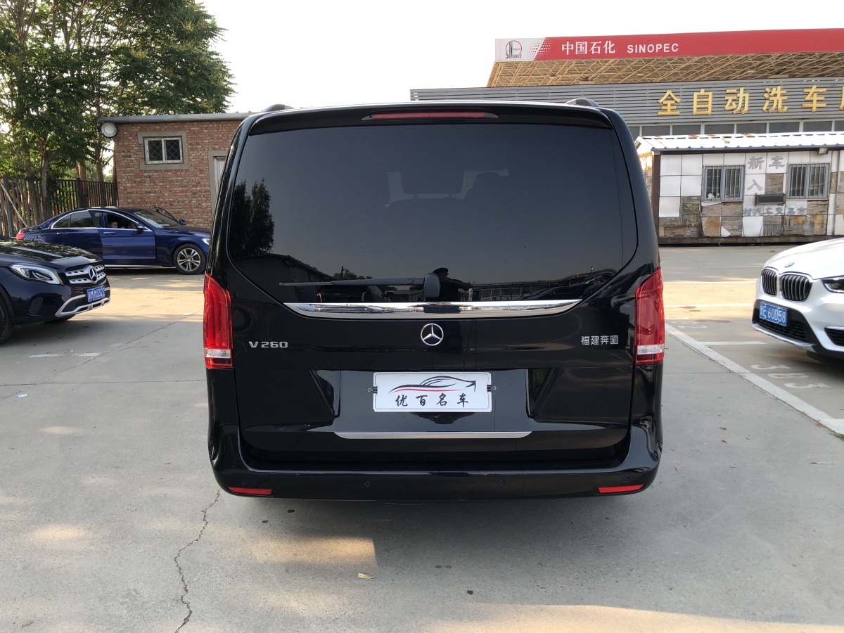 奔馳 V級  2017款 V 260 L 尊貴加長版圖片