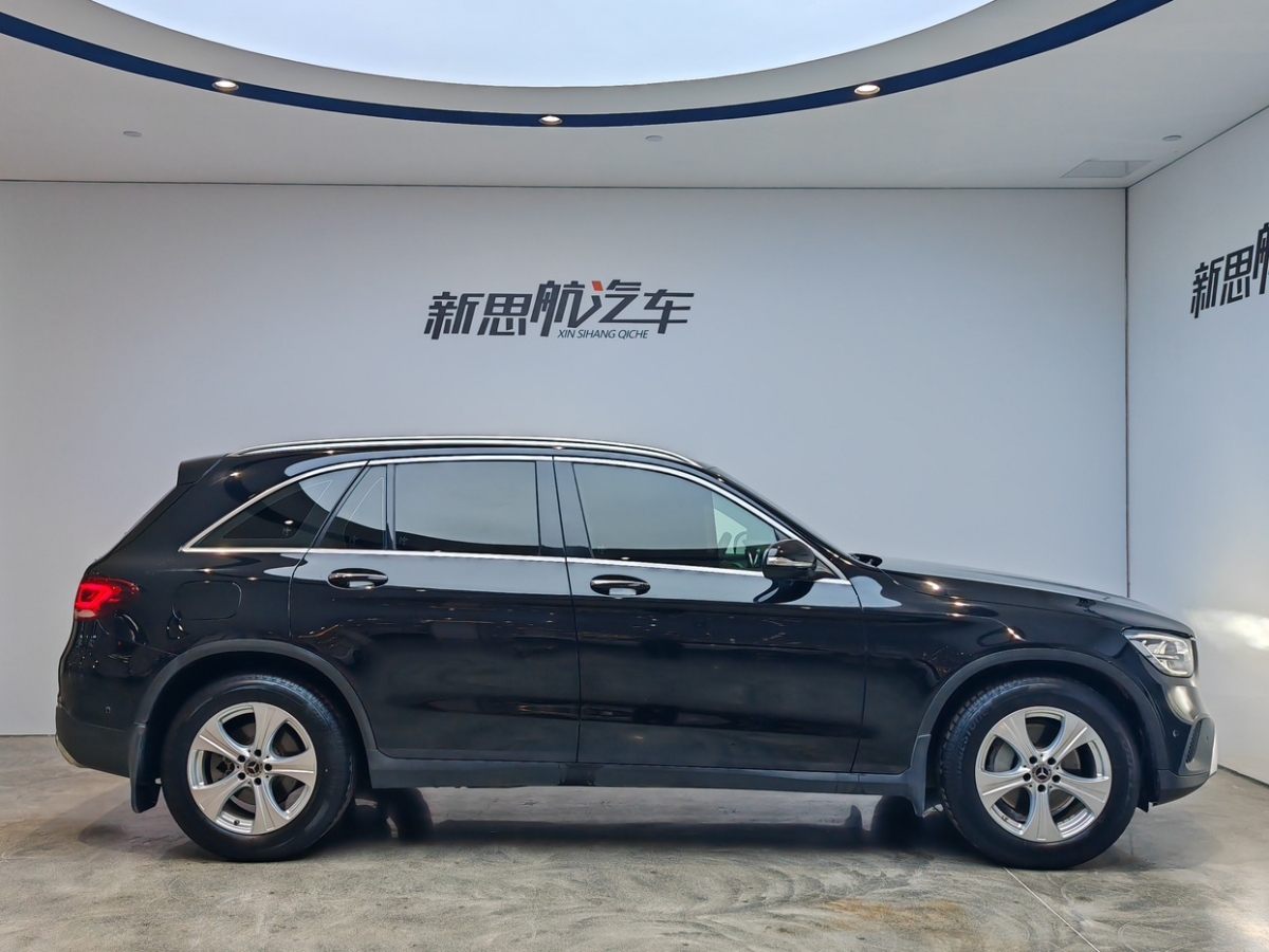 2020年7月奔馳 奔馳GLC  2021款 GLC 260 L 4MATIC 動(dòng)感型