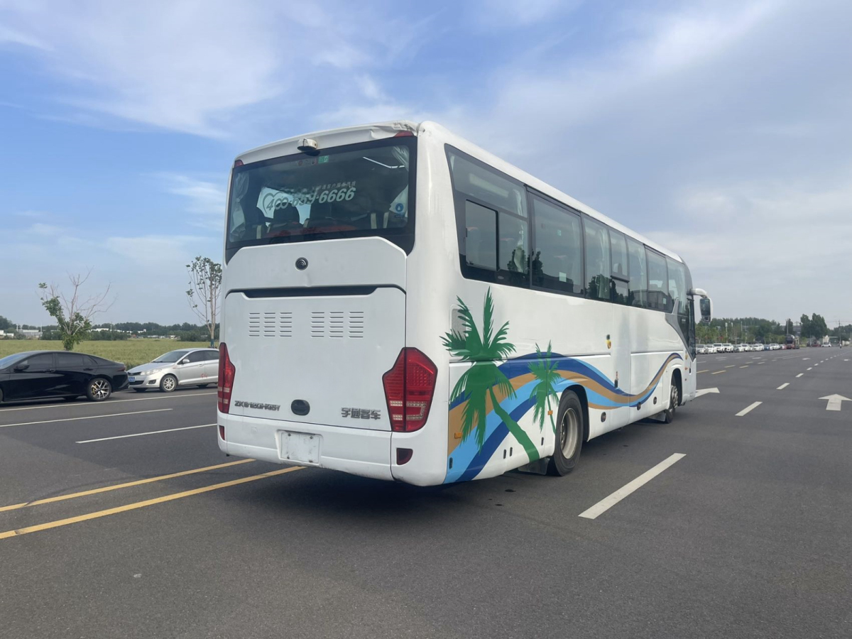 50座宇通6120雙門氣囊旅游車圖片