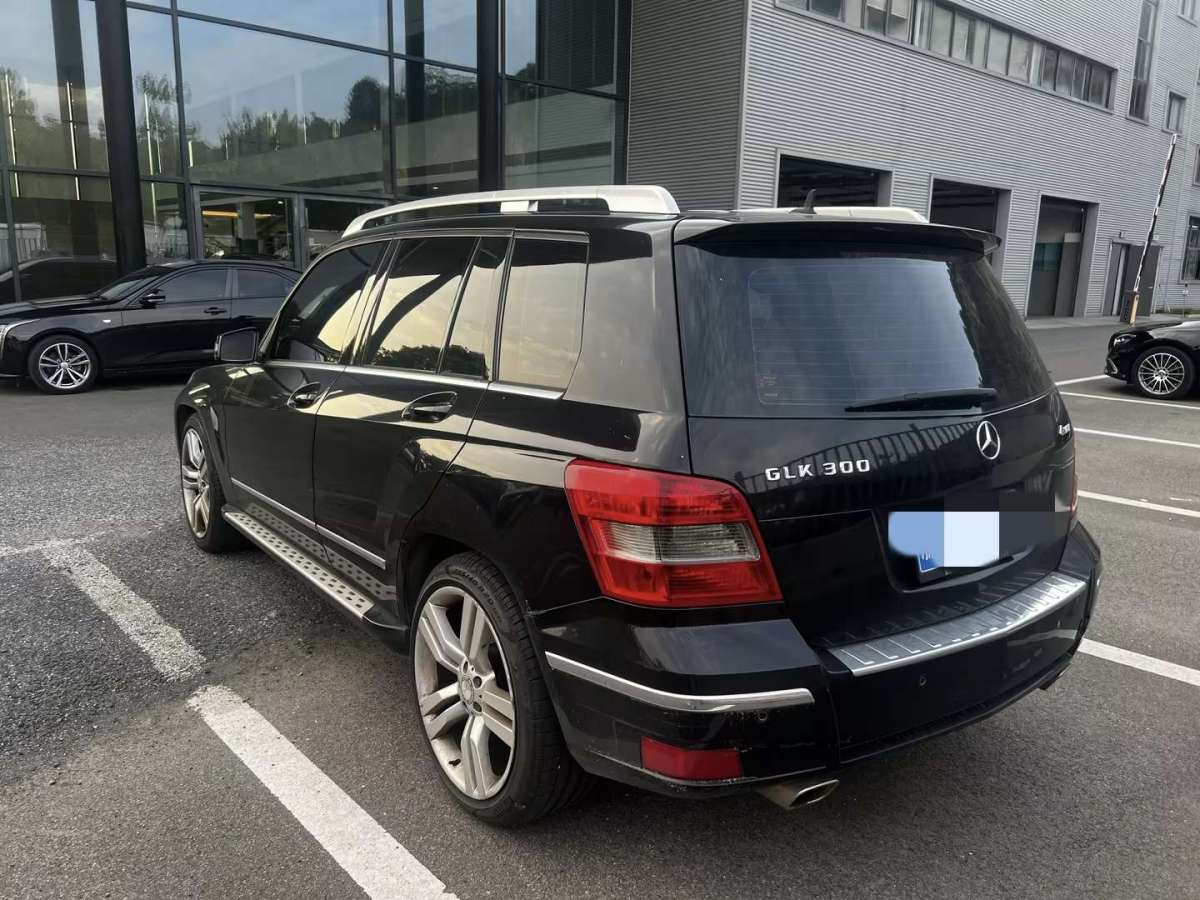 2011年6月奔馳 奔馳GLK級  2011款 GLK 300 4MATIC 動感型