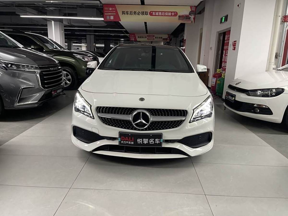 奔馳 奔馳CLA級(jí)  2018款 CLA 200 時(shí)尚型圖片