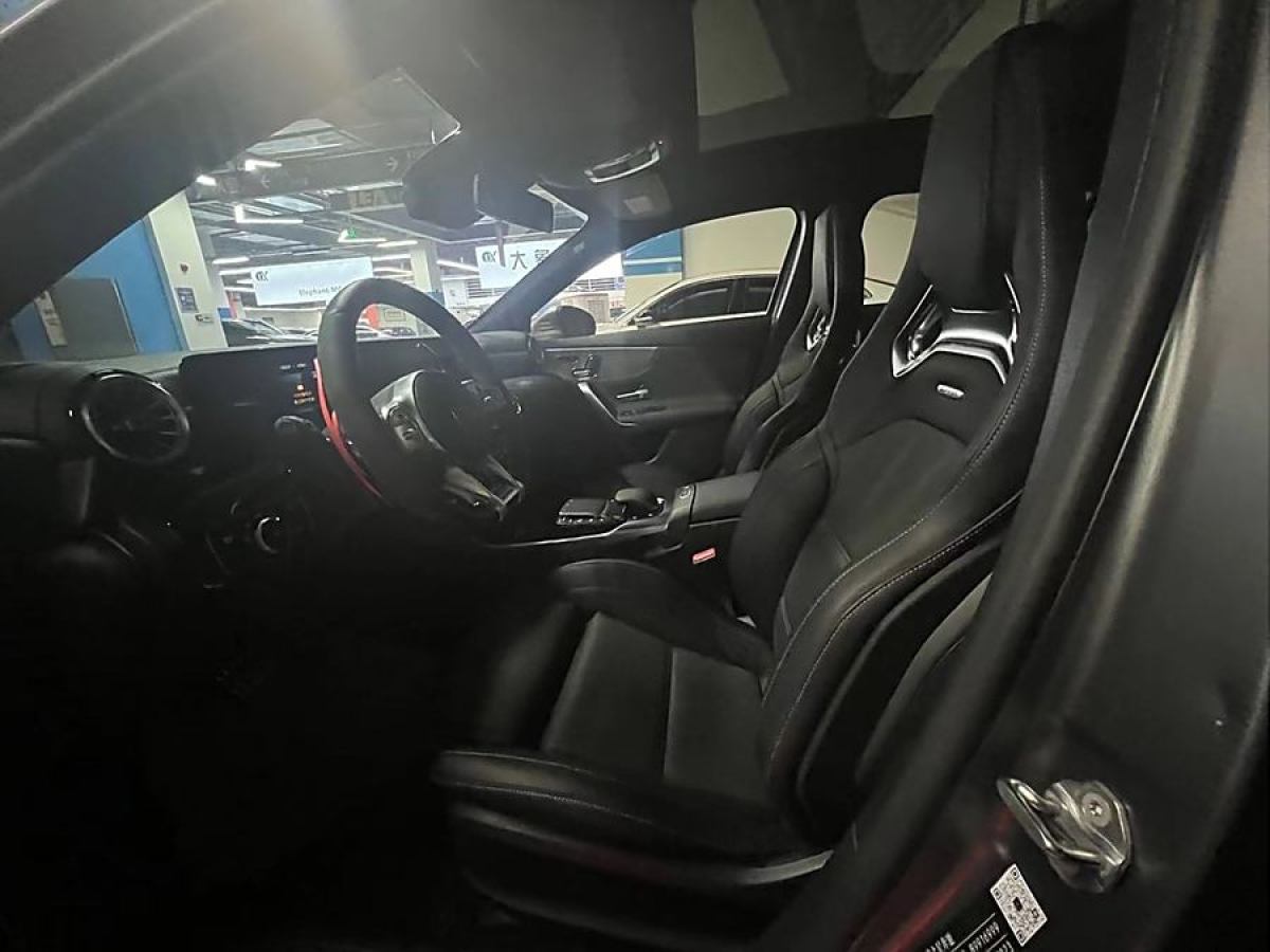 奔馳 奔馳A級(jí)AMG  2020款 改款 AMG A 45 4MATIC+圖片