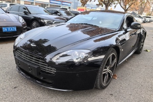 Vantage 阿斯顿·马丁 V8 4.7L RoadSter