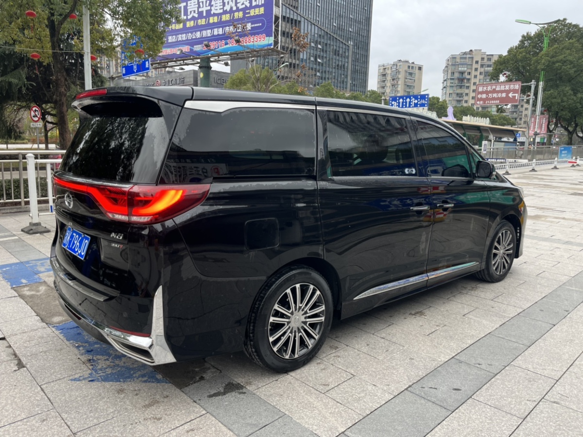 廣汽傳祺 M8  2021款 領(lǐng)秀系列 390T 至尊版圖片