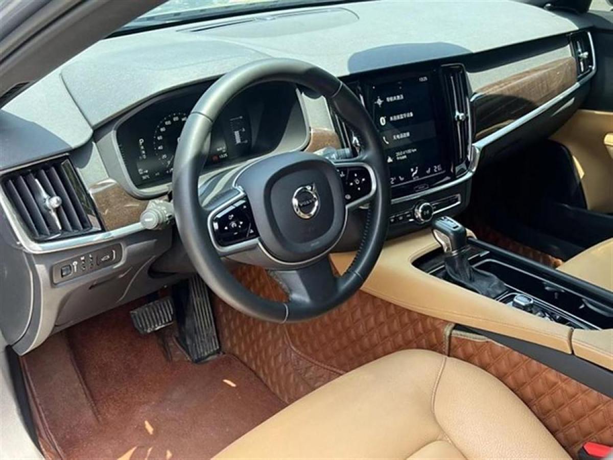 沃爾沃 S90  2020款 改款 T5 智遠(yuǎn)豪華版圖片