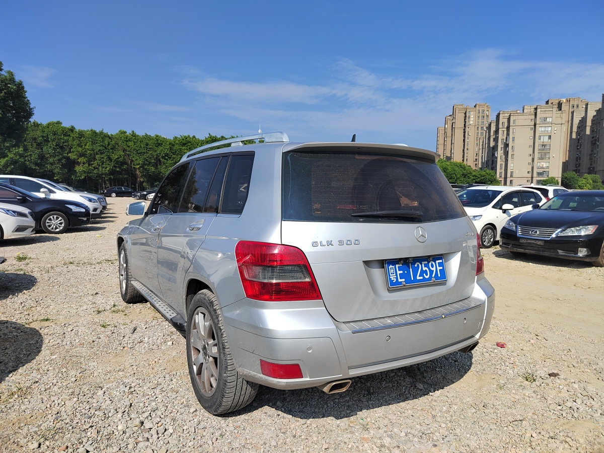 奔馳 奔馳GLK級  2010款 GLK 300 4MATIC 時尚型圖片