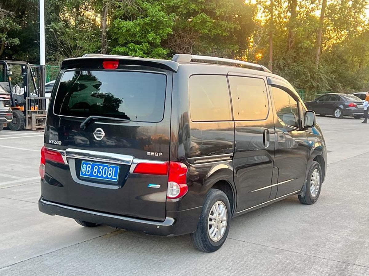 日產(chǎn) NV200  2014款 1.6L CVT豪華型 國IV圖片