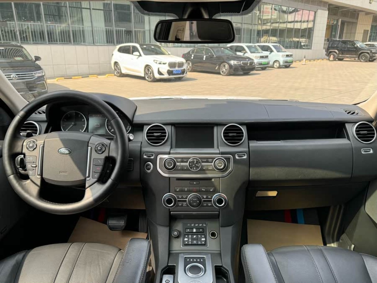 路虎 發(fā)現(xiàn)  2016款 3.0 V6 SC HSE圖片