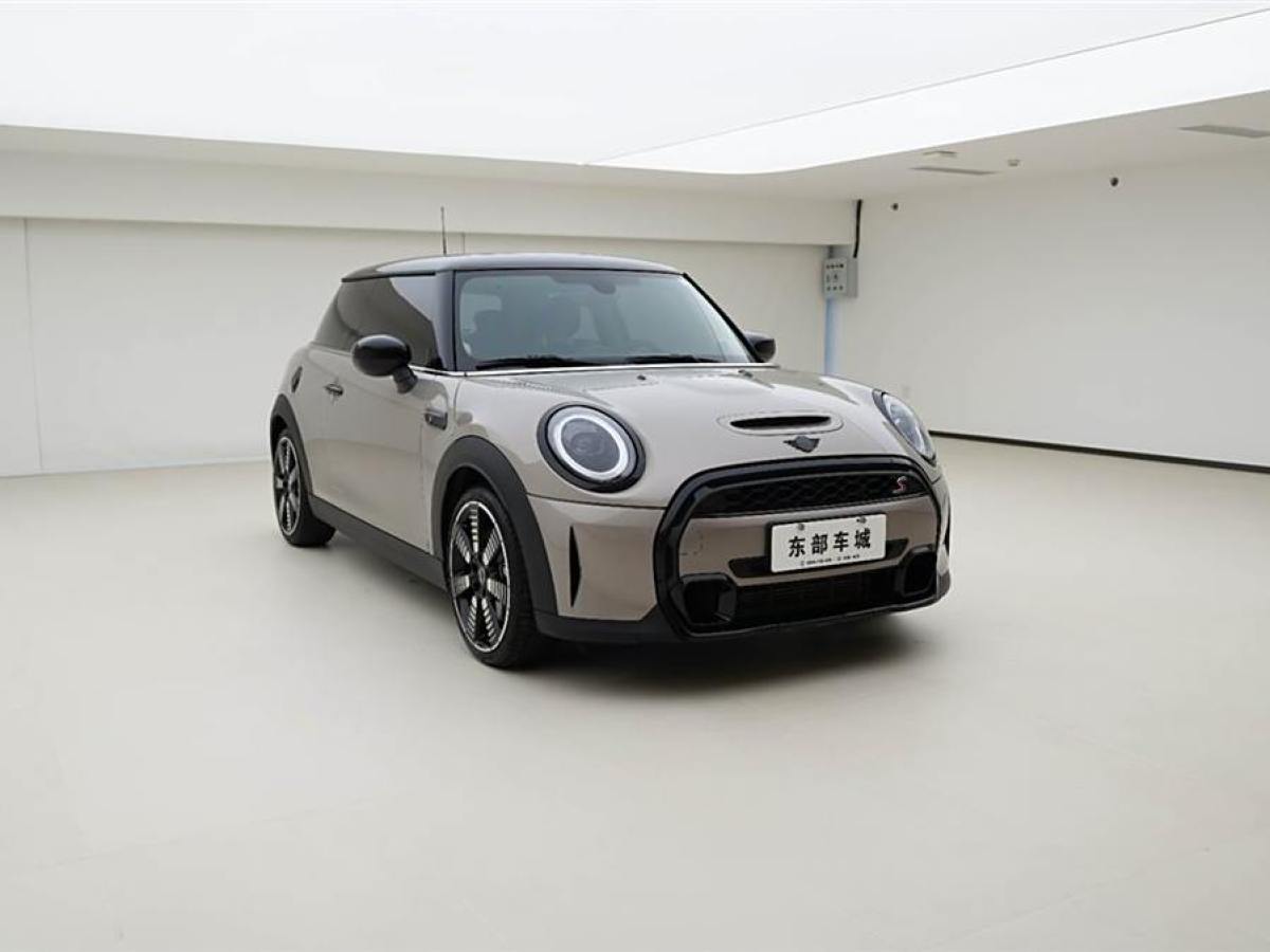 MINI MINI  2022款 改款 2.0T COOPER S 藝術(shù)家圖片